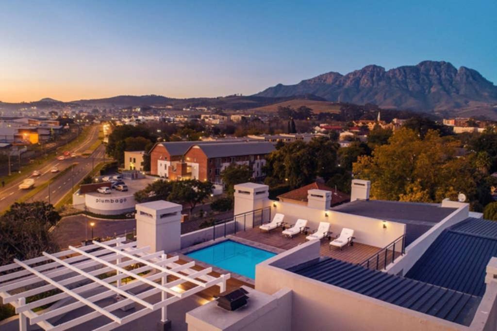 Unique Stay, The Den Apartments Stellenbosch Bagian luar foto