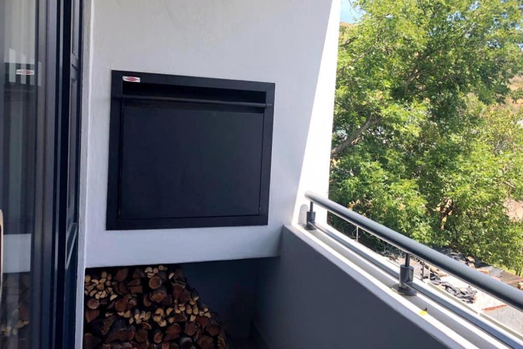 Unique Stay, The Den Apartments Stellenbosch Bagian luar foto